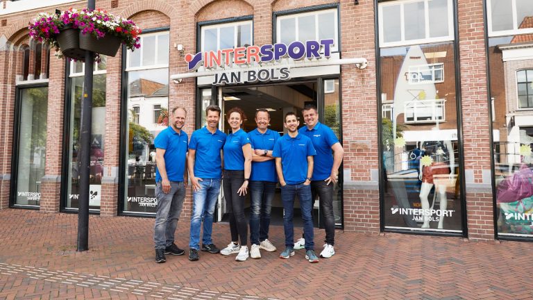 Sport verbindt: Intersport Bols